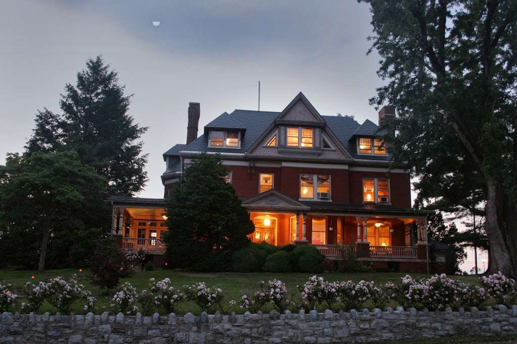 B F Hiestand House B&B | 722 E Market St, Marietta, PA 17547, USA | Phone: (717) 426-8415