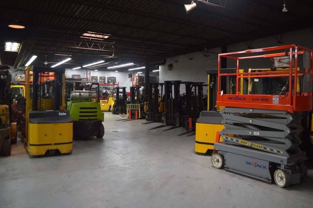 Advantage Material Handling, Inc. | 900 Tower Rd, Mundelein, IL 60060 | Phone: (847) 223-0500