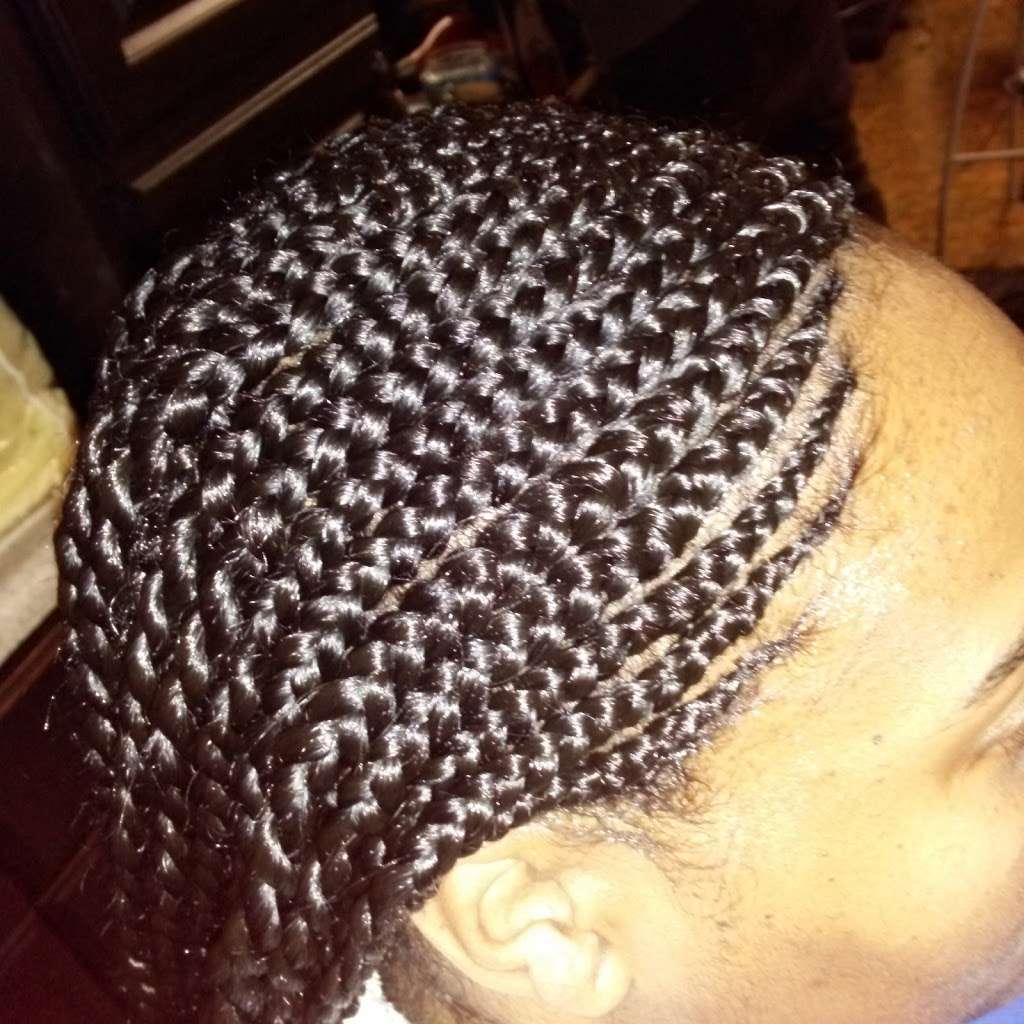 Bonheur Hair Braiding | 4928, 393 A St, Hayward, CA 94541, USA | Phone: (510) 228-6531