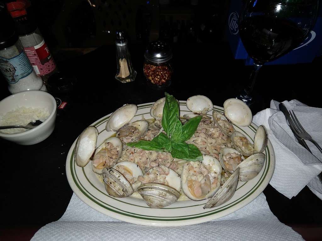 Crivellaros Ristorante | 1690 Morgan Hill Rd, Easton, PA 18042 | Phone: (610) 253-7800