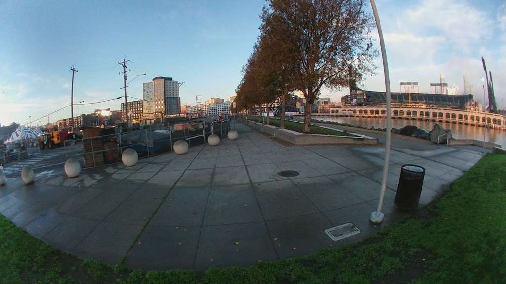Willie McCovey Statue | Unnamed Trail, San Francisco, CA 94158, USA