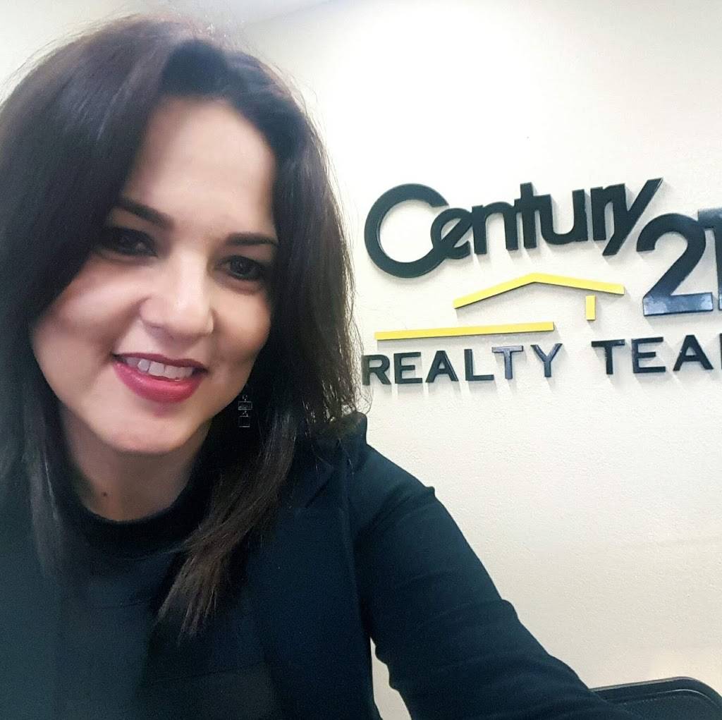 Century 21 Realty Team-Azucena Sanchez | 720 Bloomington Ave, Bloomington, CA 92316, USA | Phone: (951) 446-6690