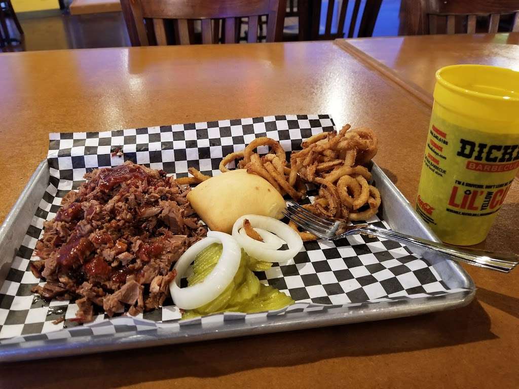 Dickeys Barbecue Pit | 3710 S Carrier Pkwy, Grand Prairie, TX 75052, USA | Phone: (972) 318-9659