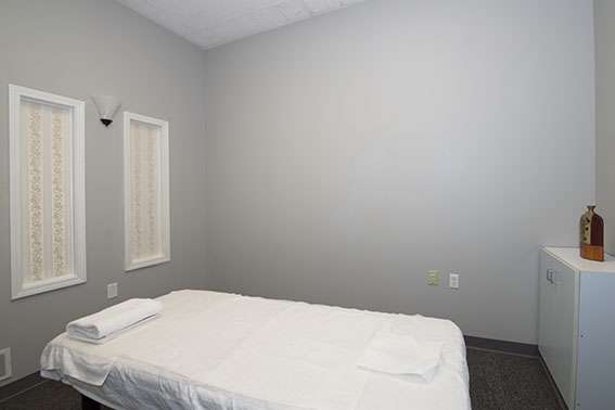 U-Wellness Massage | 10310 State Line Rd, Leawood, KS 66206, USA | Phone: (913) 773-6666