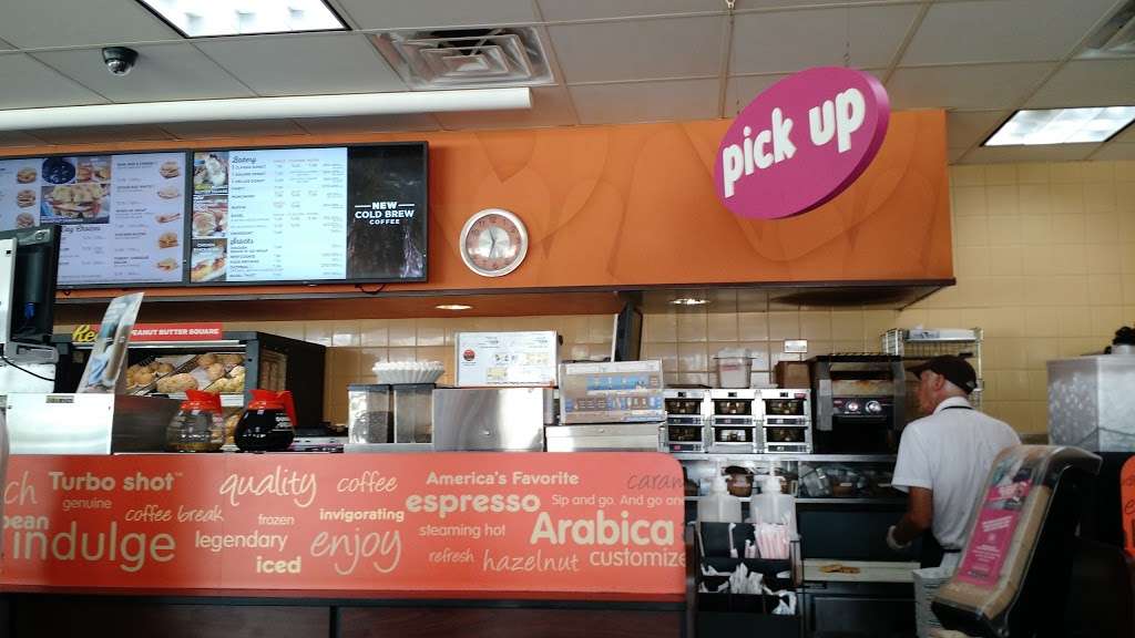 Dunkin Donuts | 1911 S Federal Hwy, Delray Beach, FL 33483, USA | Phone: (561) 243-2628