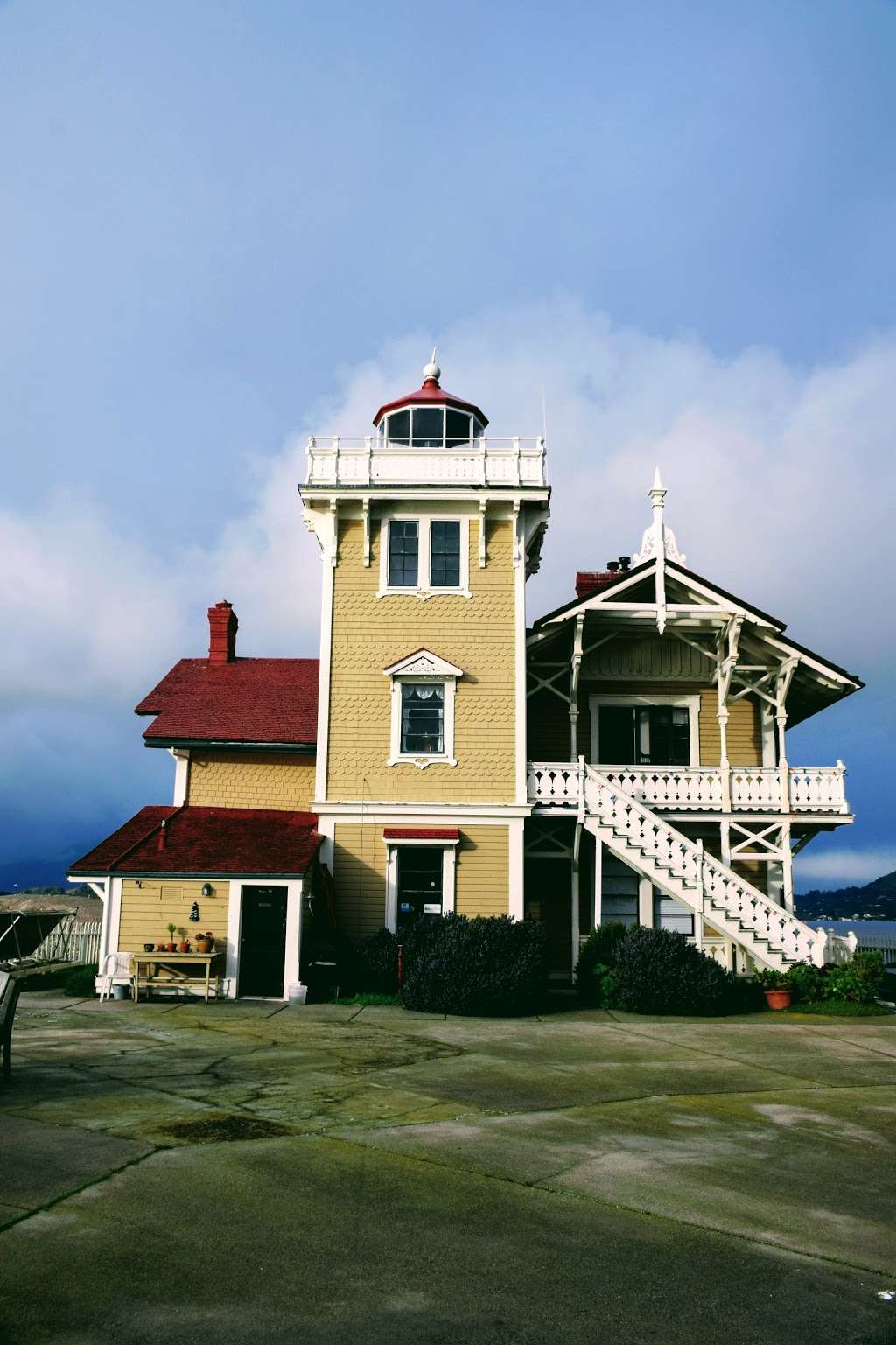 East Brothers Lighthouse | East Brother Island, CA 94805, USA | Phone: (510) 233-2385