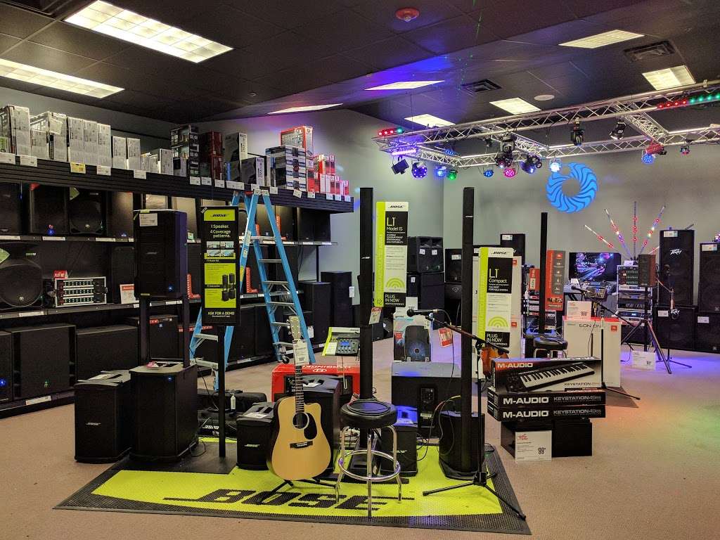 Guitar Center | 10050 E Independence Blvd, Matthews, NC 28105, USA | Phone: (704) 321-1828