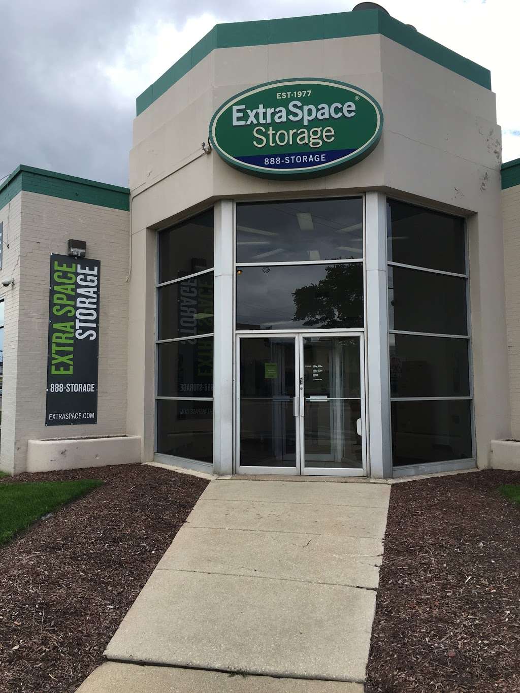 Extra Space Storage | 4222 S Pulaski Rd, Chicago, IL 60632, USA | Phone: (773) 847-8700