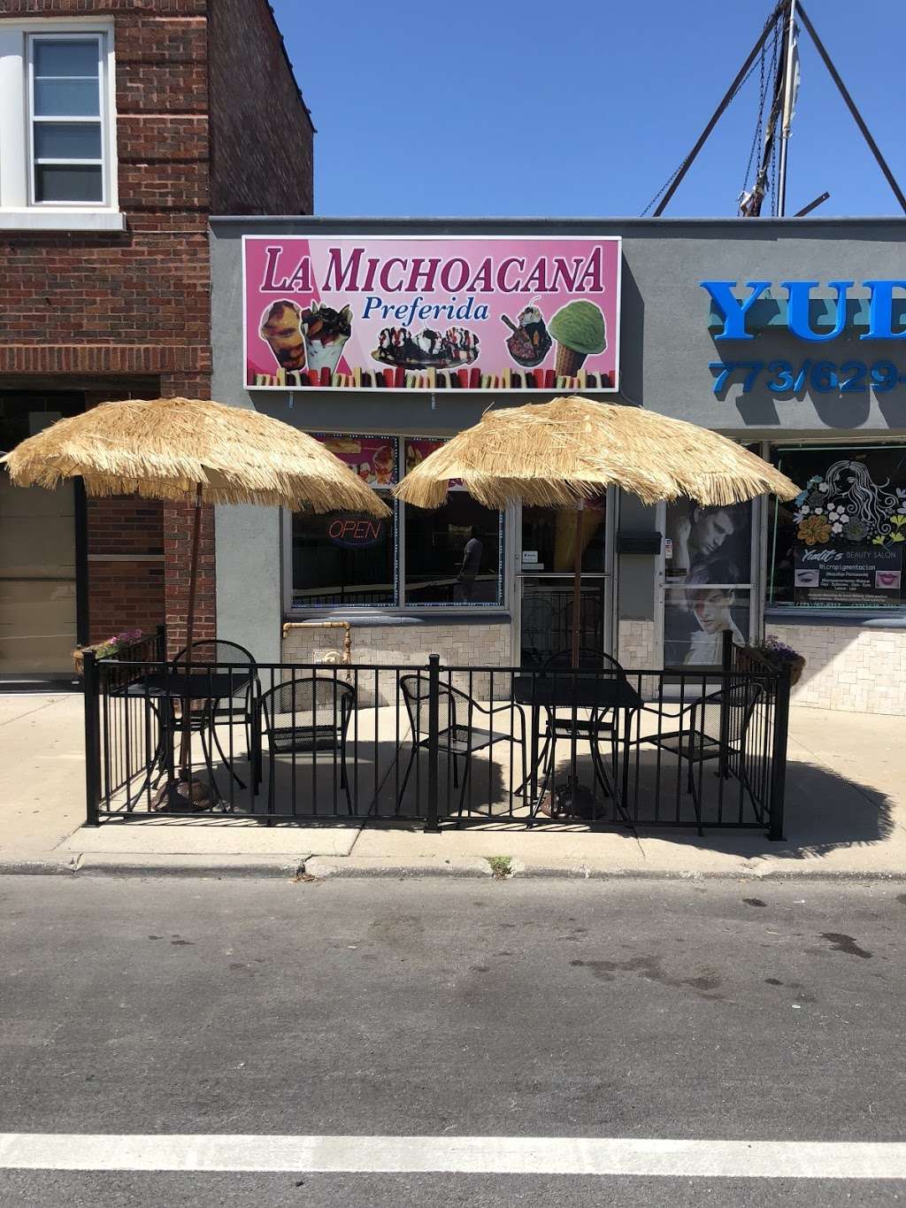 La Michoacana Preferida | 5904 1/2 W 63rd St, Chicago, IL 60638, USA | Phone: (773) 997-4259