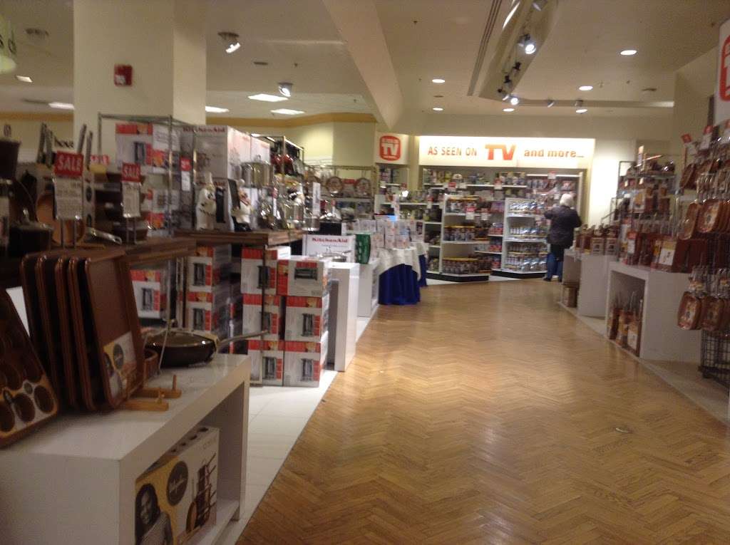 Boscovs | 180 NJ-35, Eatontown, NJ 07724, USA | Phone: (732) 389-2220