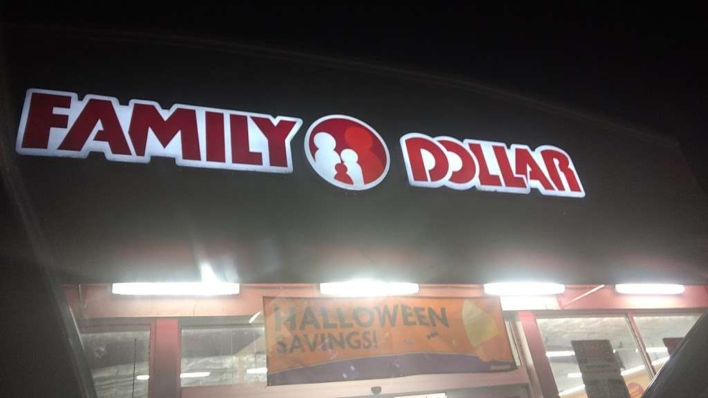 Family Dollar | 1645 S Poinciana Blvd, Kissimmee, FL 34758, USA | Phone: (321) 250-5168