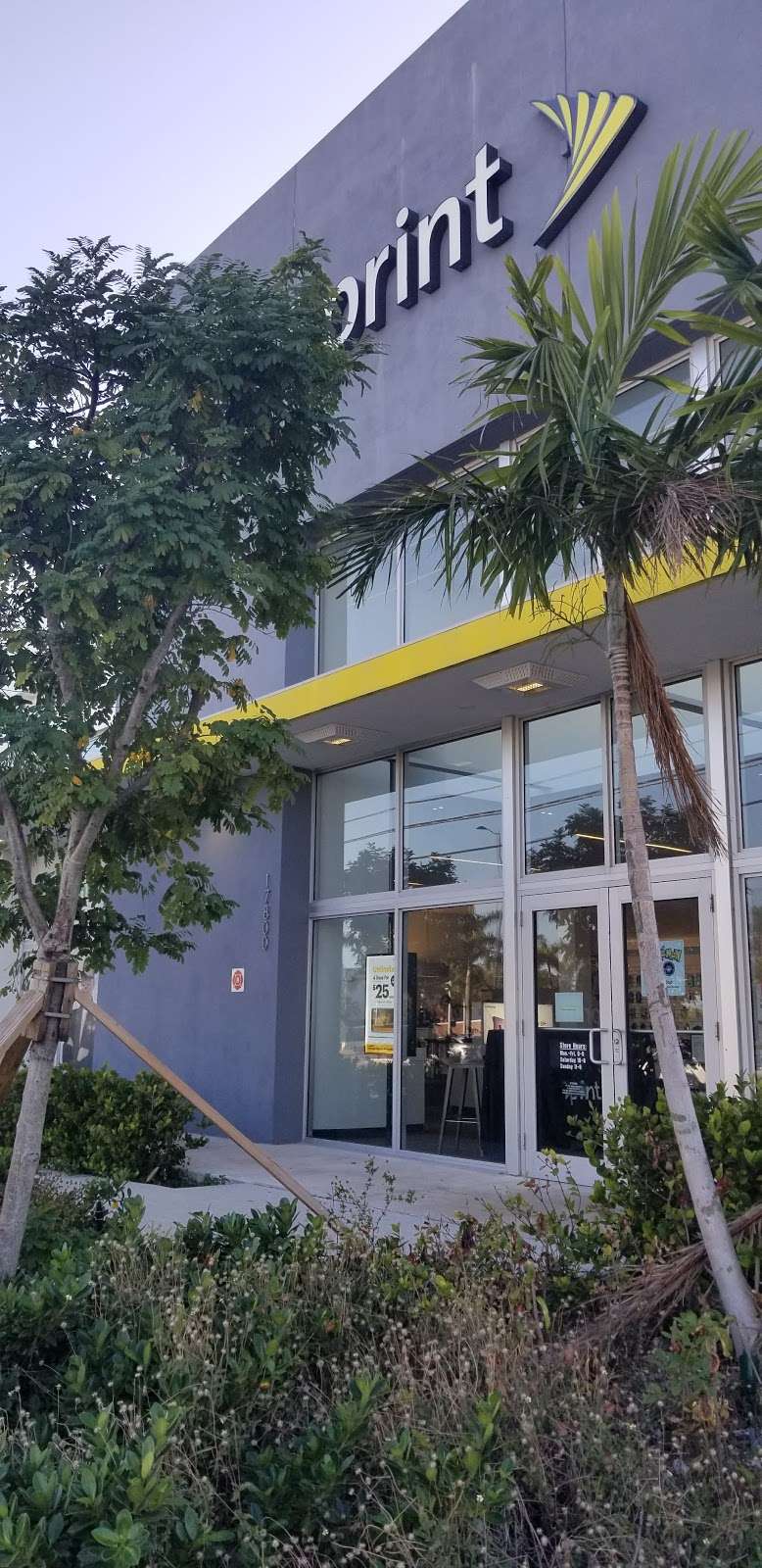 Sprint Store | 15528 Biscayne Blvd, Miami, FL 33160, USA | Phone: (305) 830-0100