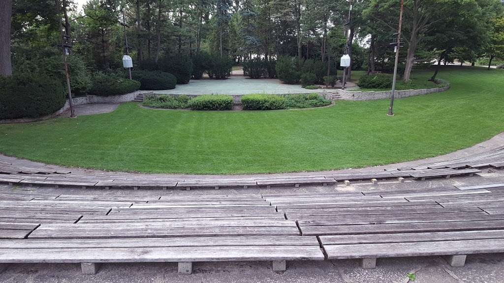 Gillson Park | Wilmette, IL 60091 | Phone: (847) 256-0333