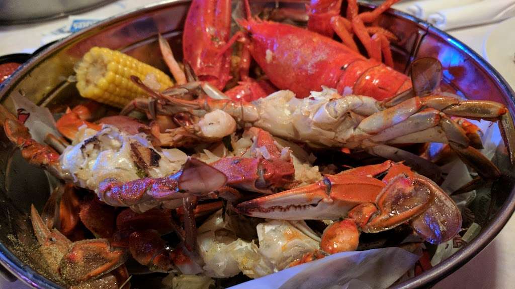 Bum Rogers Crab House & Tavern | 2207 Central Ave, Seaside Park, NJ 08752 | Phone: (732) 830-2770