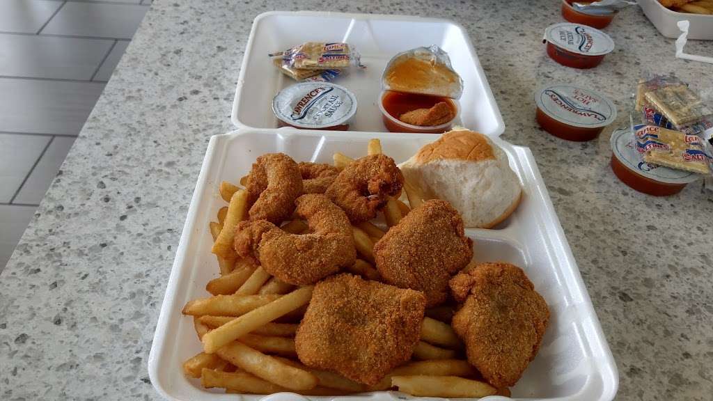 Lawrences Fish & Shrimp | 3242 W 87th St, Chicago, IL 60652, USA | Phone: (312) 796-5048