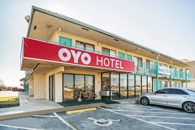 OYO Hotel Oklahoma City Northeast | 11900 N I- 35 Service Rd, Oklahoma City, OK 73131, USA | Phone: (405) 395-2022