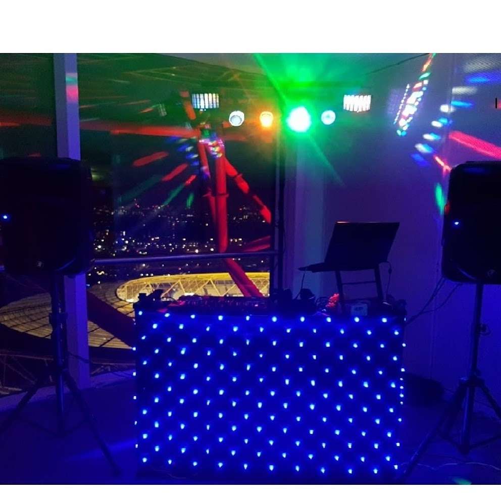 Source Music - DJs - Playlist Creation - Equipment Hire Hertford | 12 Kingsway, Ware SG12 0QT, UK | Phone: 07985 733909