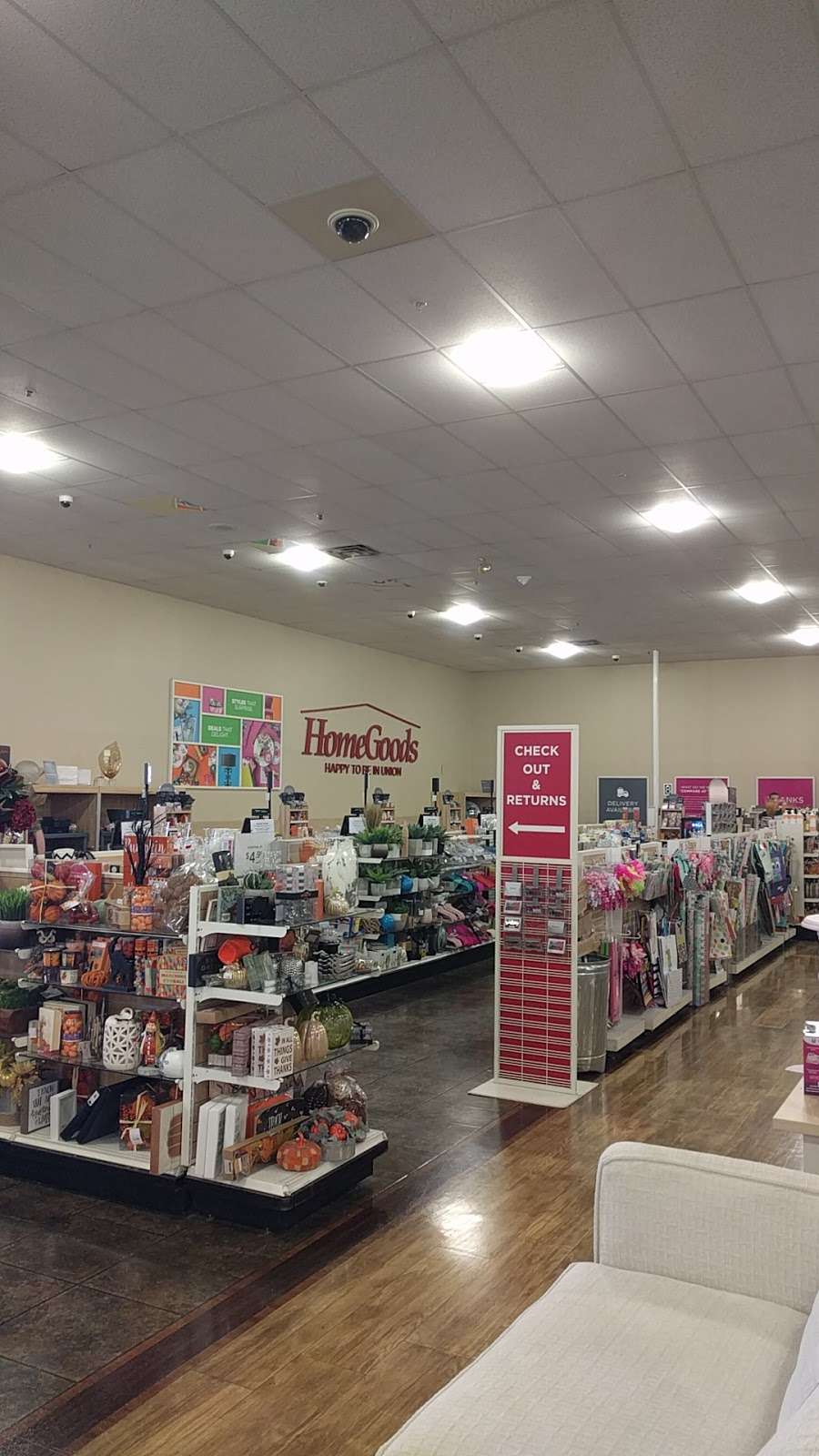 HomeGoods | 920 Springfield Rd S, Union, NJ 07083 | Phone: (908) 687-1513