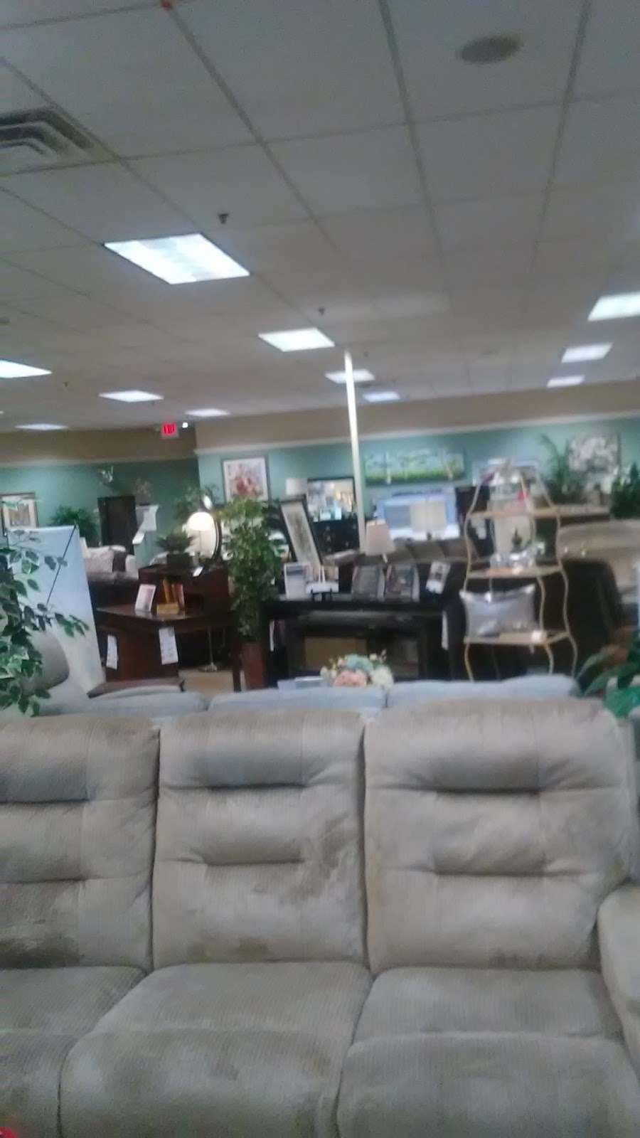 Value City Furniture | 40 E 53rd St, Bayonne, NJ 07002, USA | Phone: (201) 436-2000