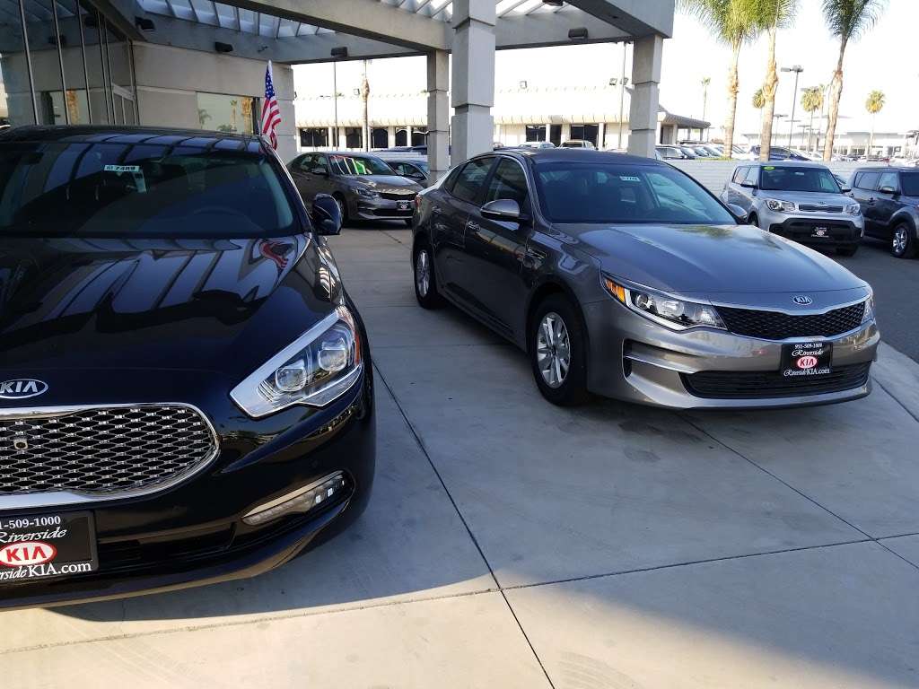 Riverside Kia | 4104, 8100 Auto Dr, Riverside, CA 92504, USA | Phone: (951) 509-1000