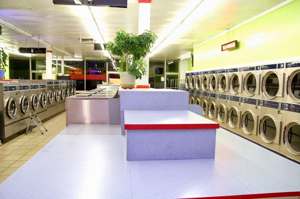 Clover Laundry | 12558 Centralia St, Lakewood, CA 90715 | Phone: (562) 865-7940