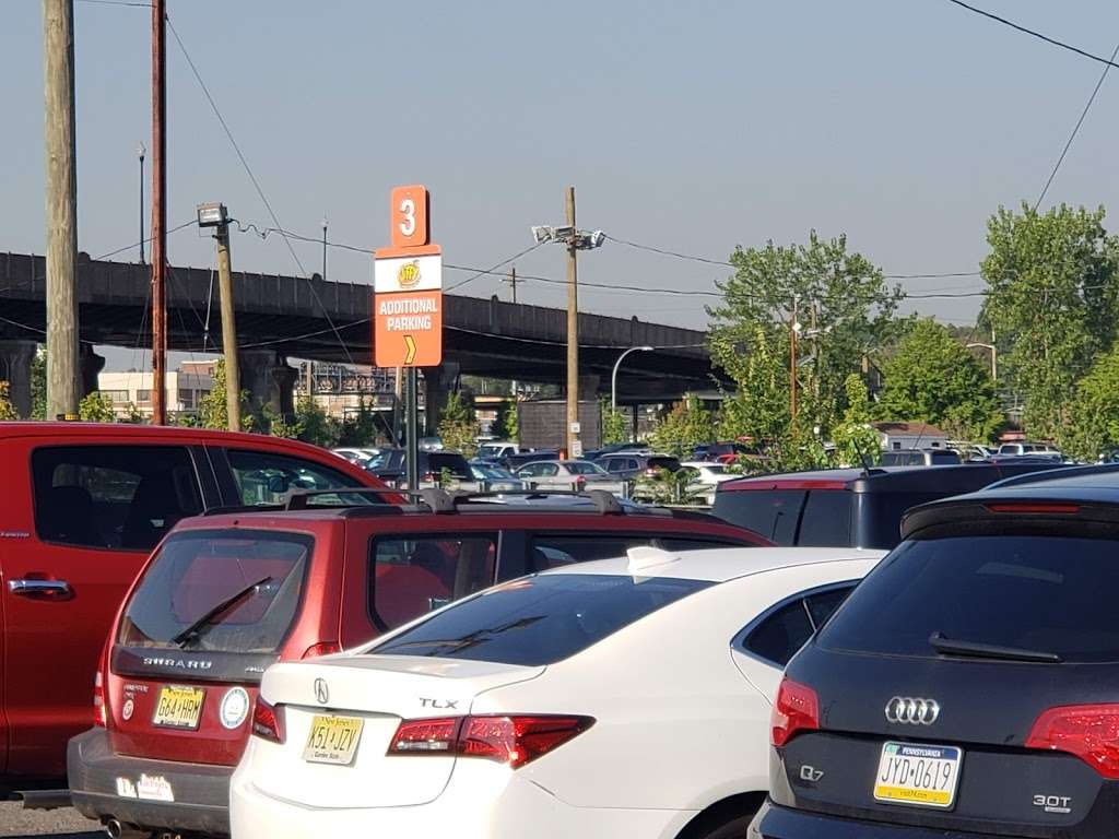 Jiffy Newark Airport Parking | 146 Haynes Ave, Newark, NJ 07114, USA | Phone: (973) 242-0999