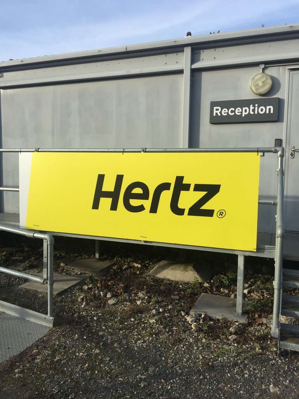 Hertz - West Thurrock - Vans | Hedley Avenue, Grays RM20 4EL, UK | Phone: 01708 300185