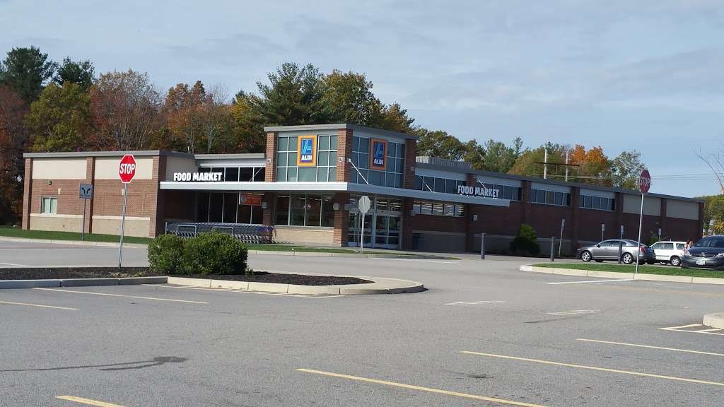 Aldi | 11 Dowling Village Boulevard, North Smithfield, RI 02896, USA | Phone: (855) 955-2534