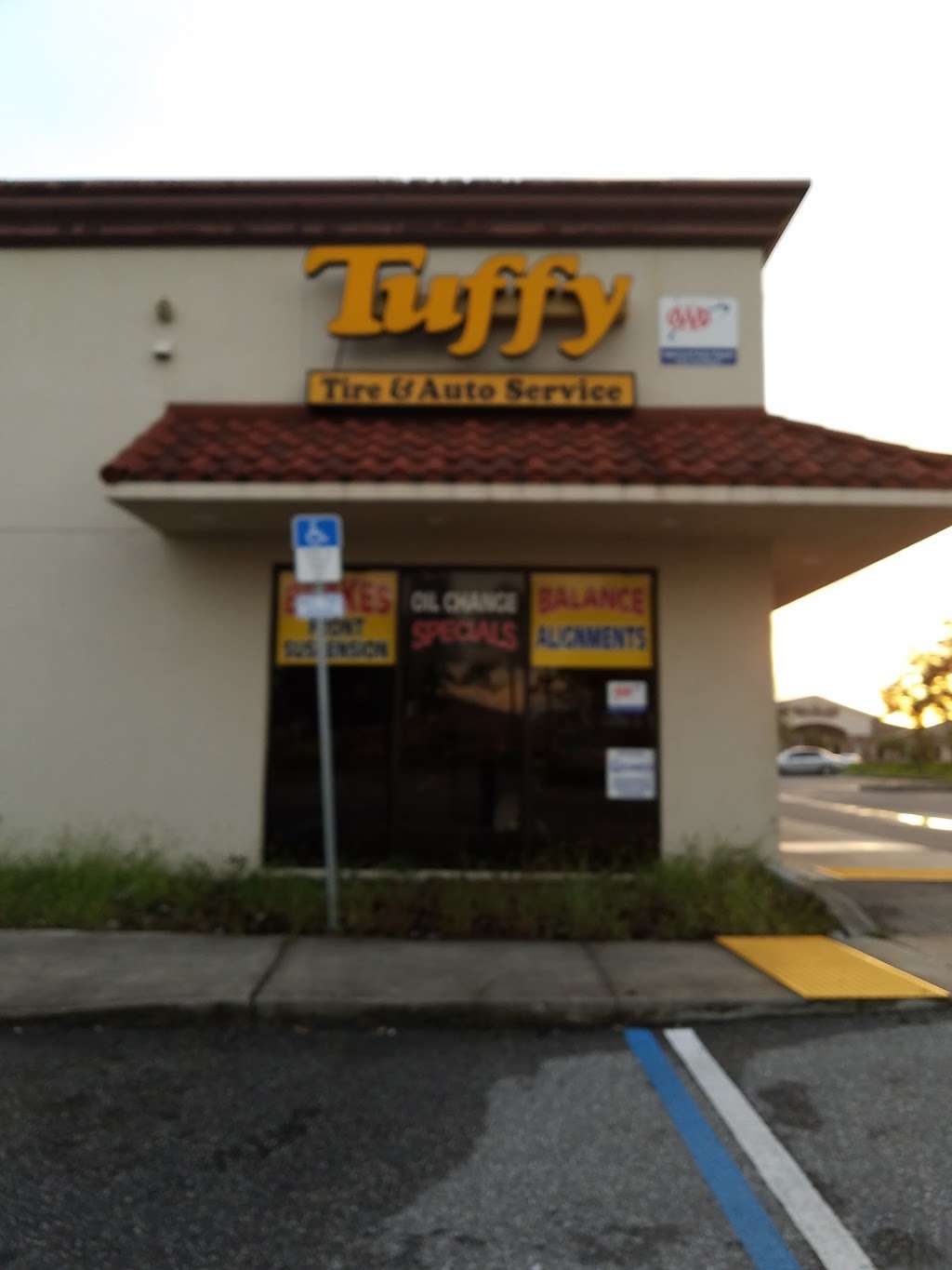 Tuffy Tire & Auto Service Centers | 13466 Landstar Blvd, Orlando, FL 32824, USA | Phone: (407) 852-0004