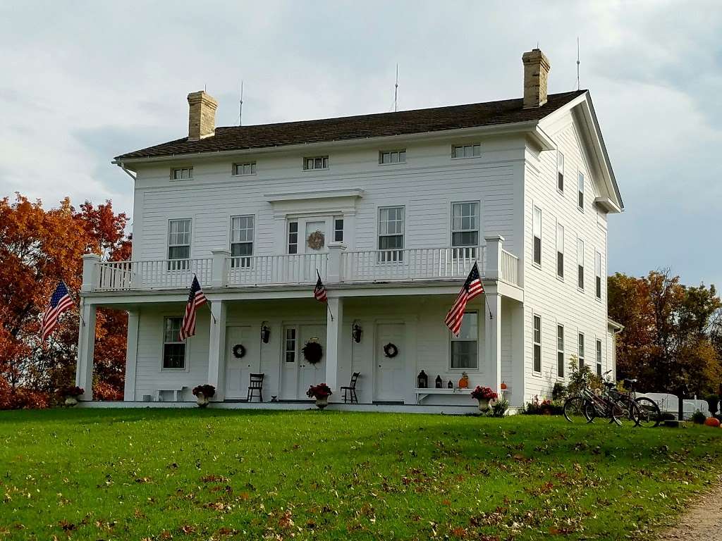Eagle Centre House Bed and Breakfast | W370 S9590 WI-67, Eagle, WI 53119, USA | Phone: (262) 363-4700