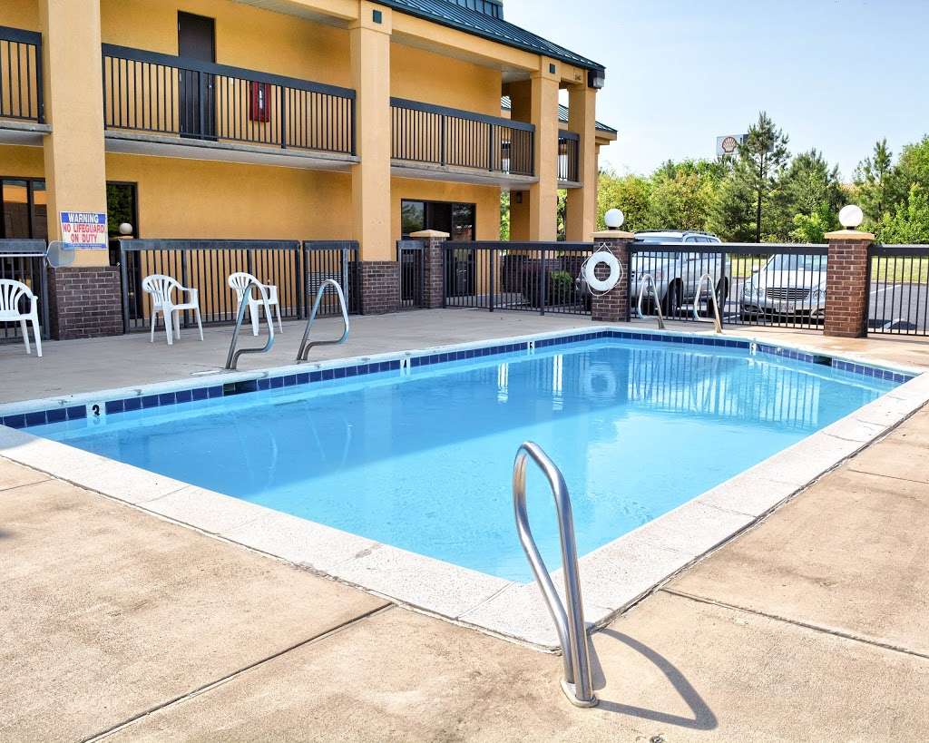 Quality Inn | 6409 Dan Bell Ln, Thornburg, VA 22565, USA | Phone: (540) 582-1097