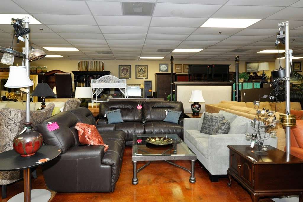 Alabama Furniture | 4900 N Shepherd Dr, Houston, TX 77018 | Phone: (713) 862-3035