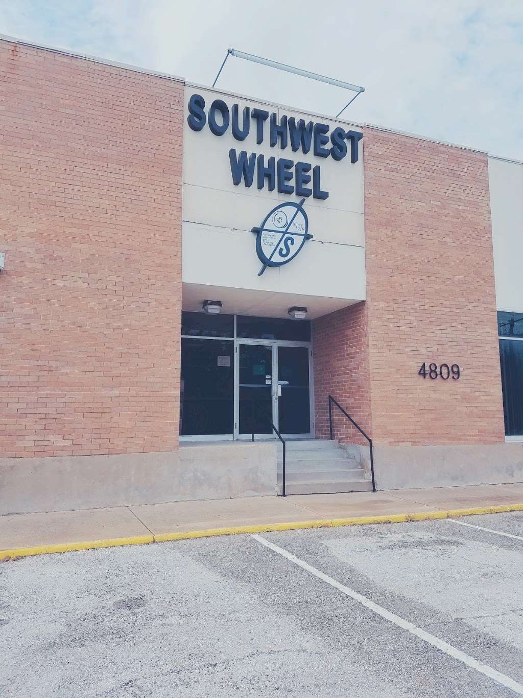 Southwest Wheel Company | 4809 S Westmoreland Rd, Dallas, TX 75237, USA | Phone: (800) 866-3336