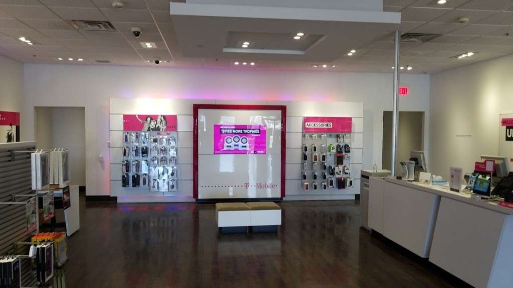 T-Mobile | 7620 Lindbergh Blvd, Philadelphia, PA 19153, USA | Phone: (215) 365-0136