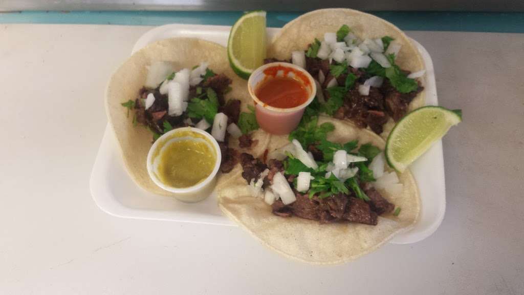 Chonas taqueria | 6003 Gulf Fwy, Houston, TX 77023, USA | Phone: (832) 305-4125