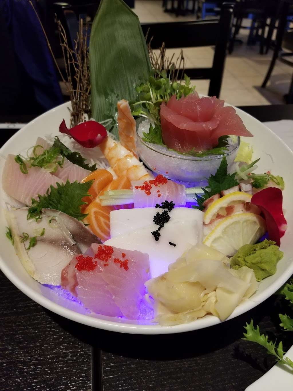 Kenkou Sushi Bar & Fusion | 43 S Sutton Rd, Streamwood, IL 60107 | Phone: (630) 483-0289