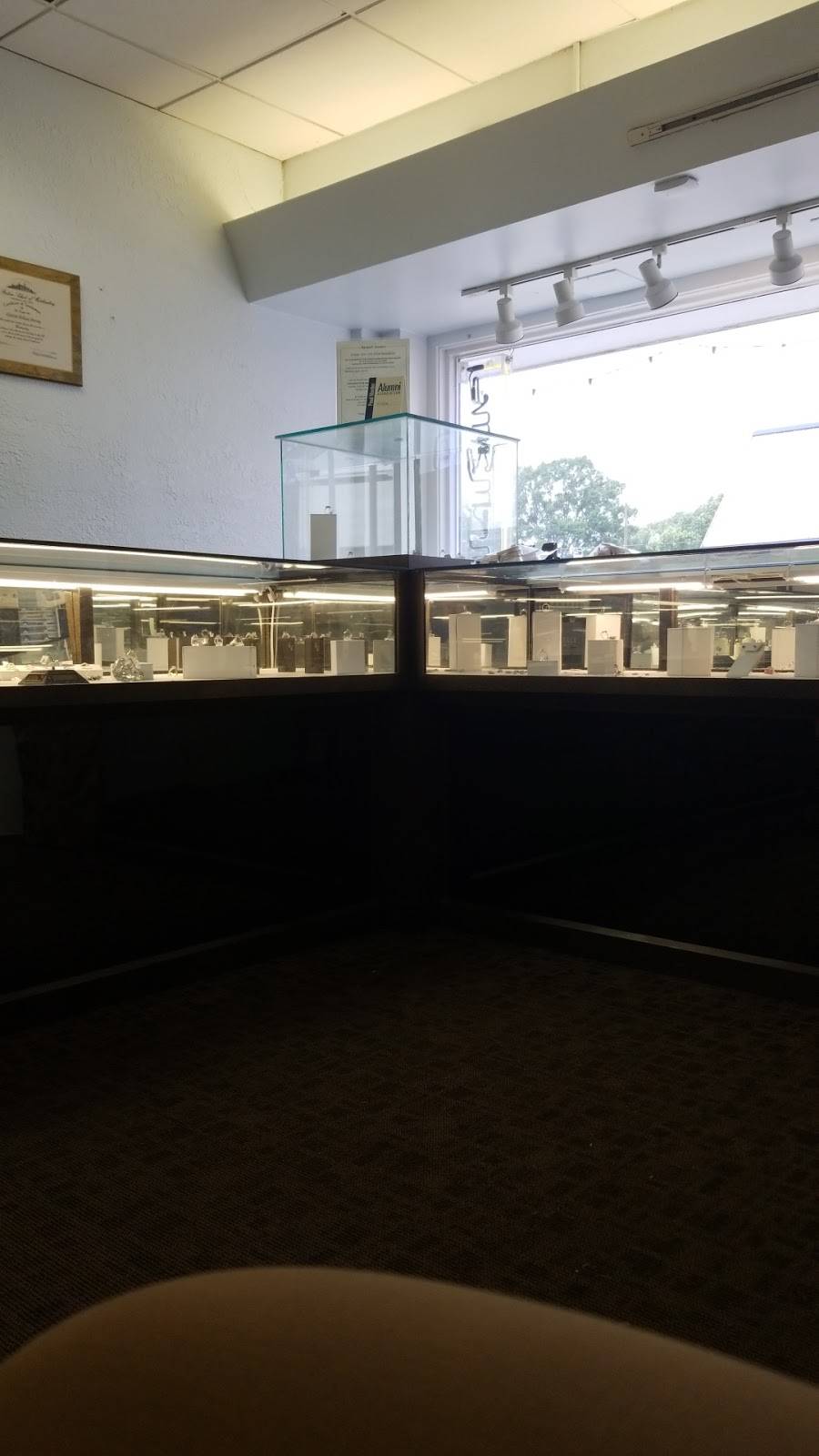 Barrows Jewelers & Horologists | 2015 Glendale Ave, Toledo, OH 43614, USA | Phone: (419) 385-6114