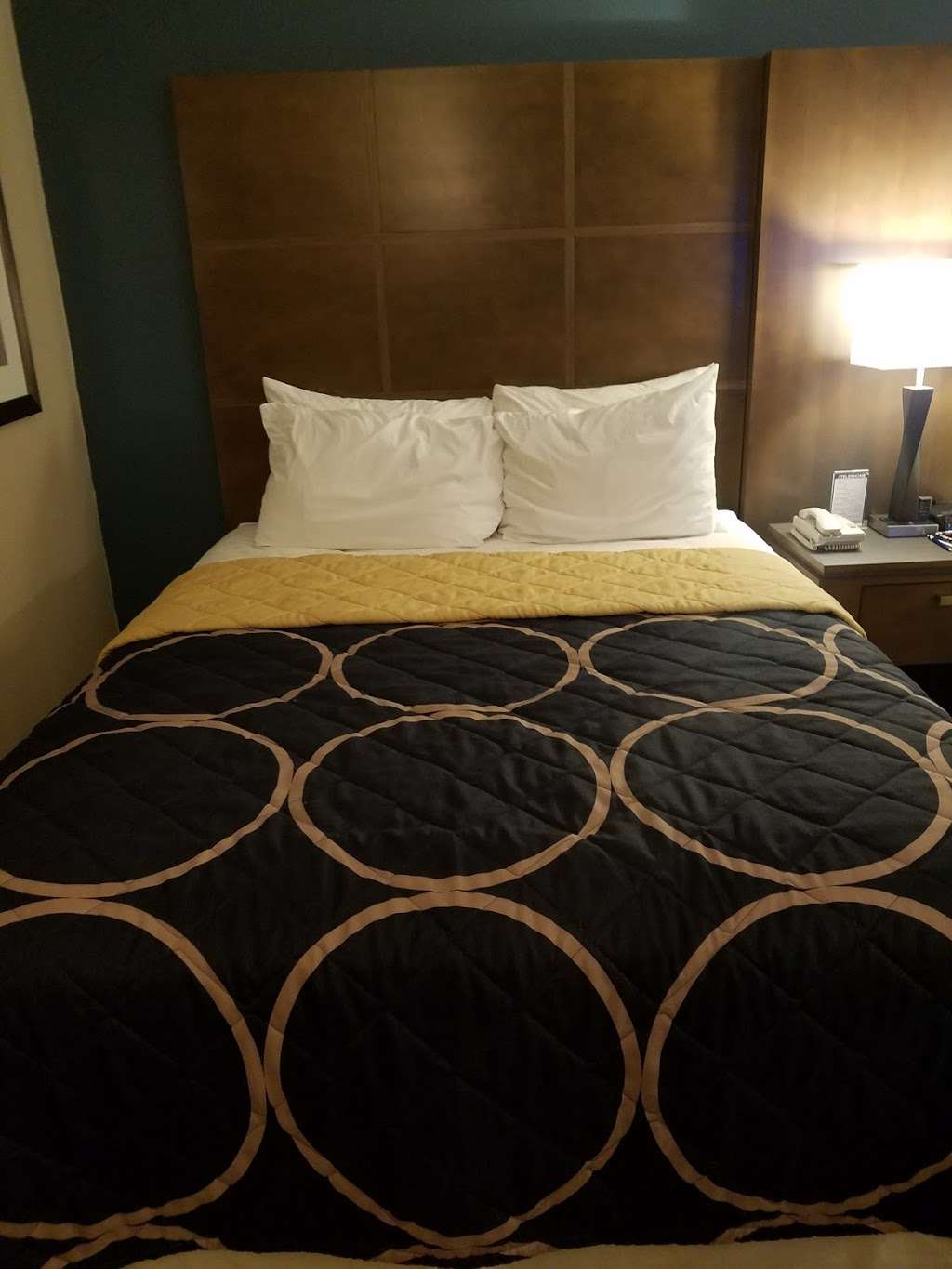 Us Navy Lodge | Addor St #1172, Port Hueneme, CA 93043, USA | Phone: (805) 985-2624