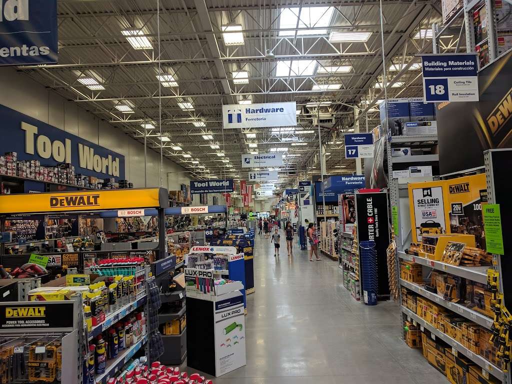 Lowes Home Improvement | 1275 Simi Town Center Way, Simi Valley, CA 93065, USA | Phone: (805) 426-2780