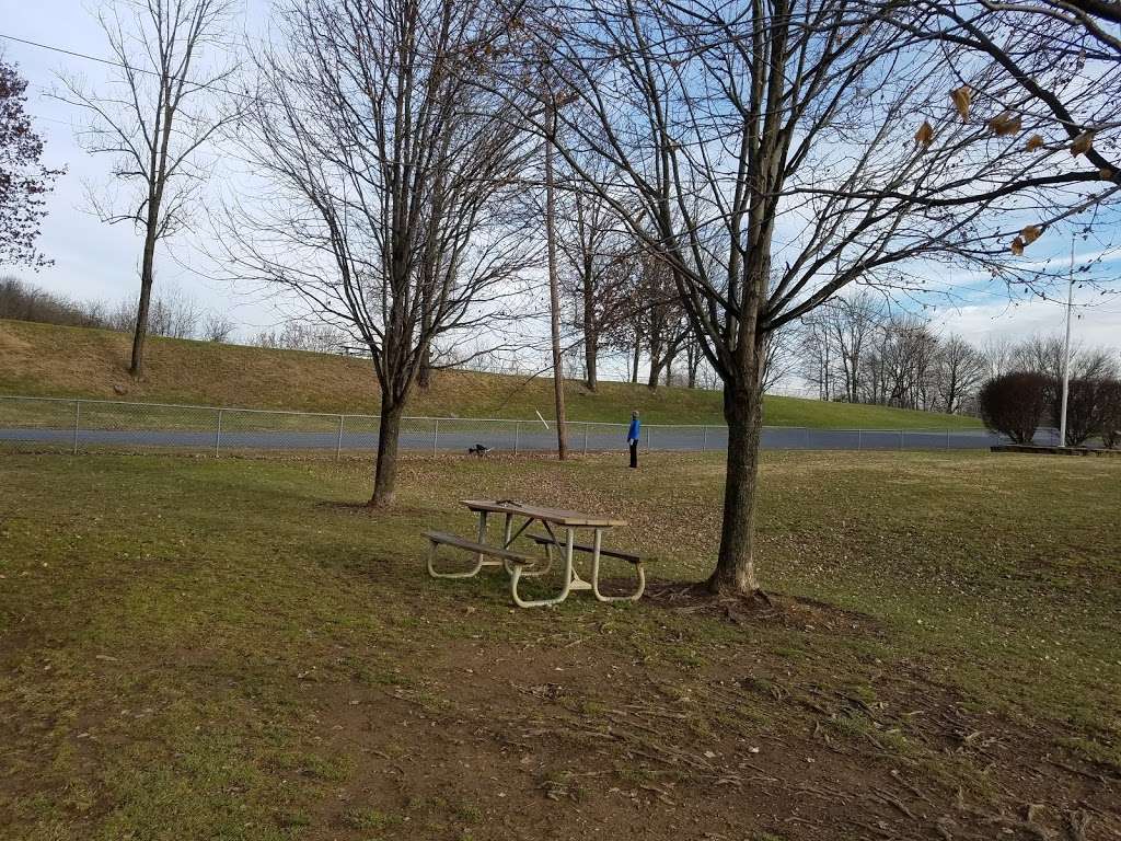 Route 100 Off-Leash Dog Park | 1625 PA-100, Fogelsville, PA 18051, USA | Phone: (610) 395-4892