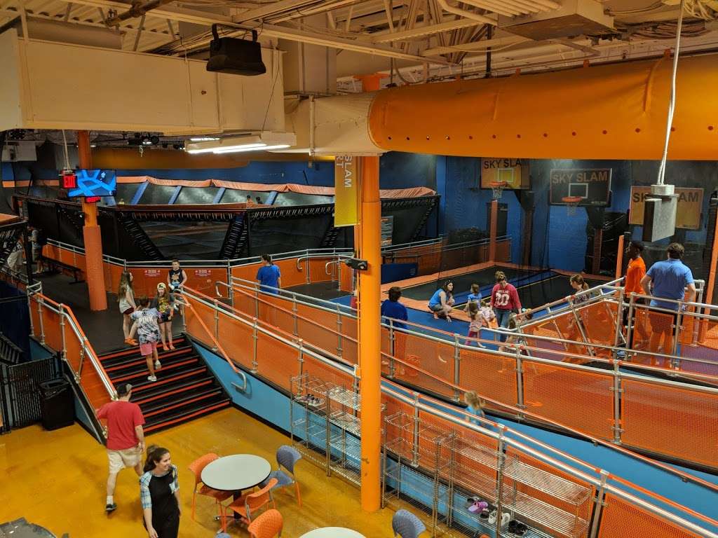 Sky Zone - Manassas, VA | 7807 Sudley Rd, Manassas, VA 20109, USA | Phone: (703) 334-0323