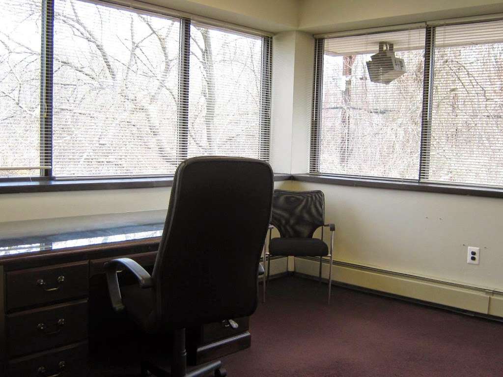 Executive Suites of Philmont Avenue | 3103 Philmont Ave, Huntingdon Valley, PA 19006, USA | Phone: (215) 947-3300