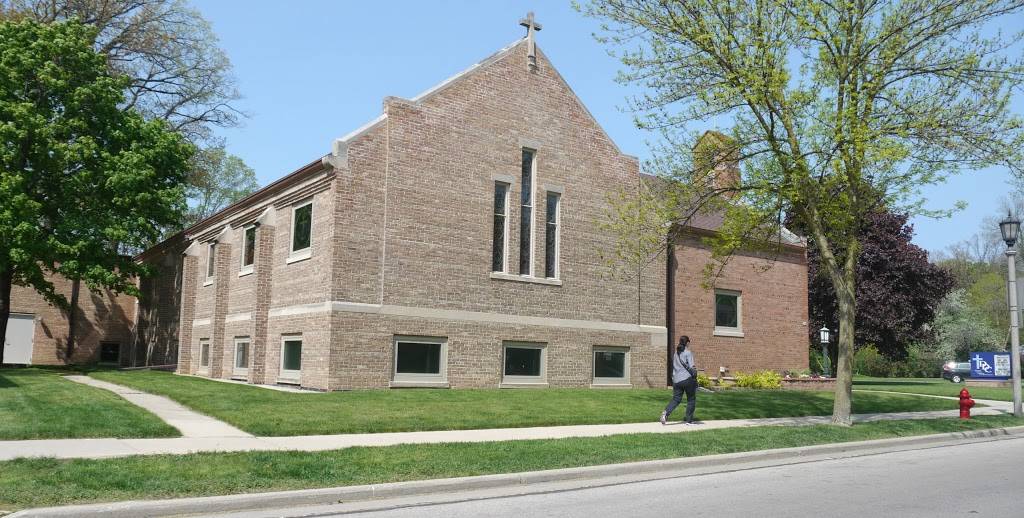 Divinity-Divine Charity Church | 900 E Henry Clay St, Milwaukee, WI 53217, USA | Phone: (414) 332-7572