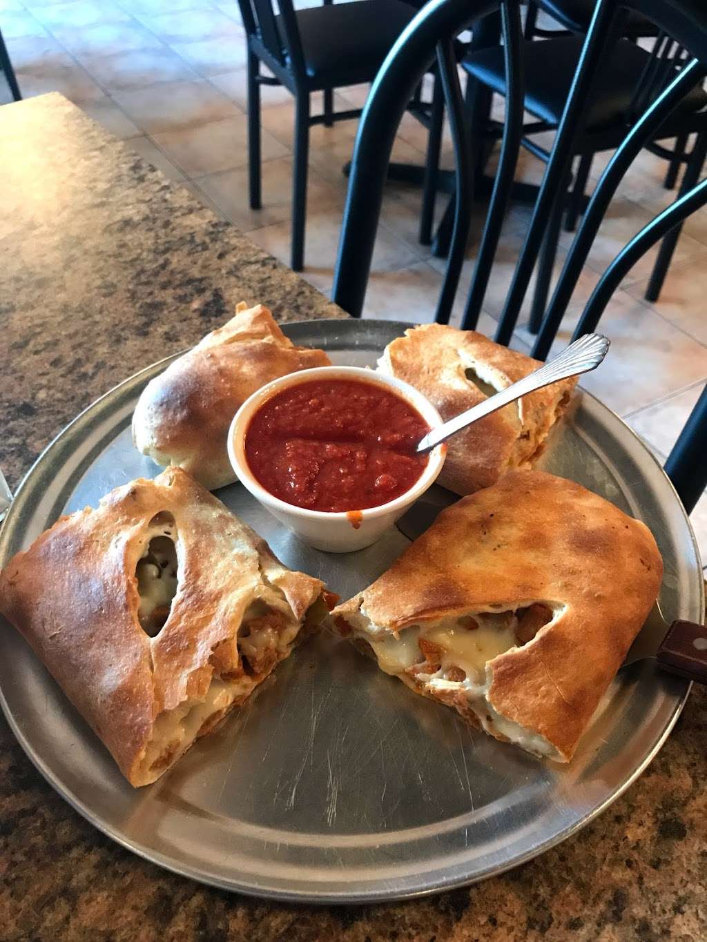 Vesuvios in the Valley Pizzeria | 366 W Butler Dr, Drums, PA 18222, USA | Phone: (570) 788-3635