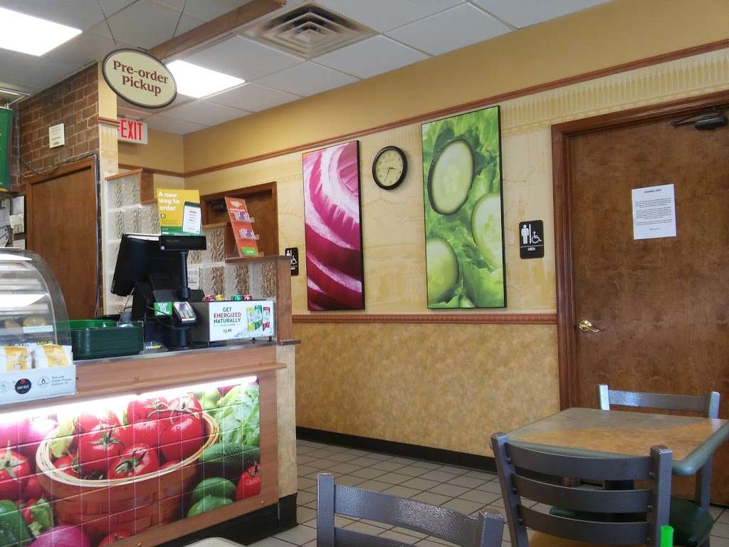 Subway | 240 Manor Ave, Millersville, PA 17551, USA | Phone: (717) 871-6597