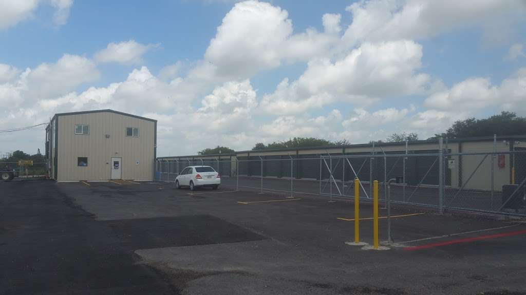 CubeSmart Self Storage | 7007 Walzem Rd, San Antonio, TX 78239, USA | Phone: (210) 688-5874