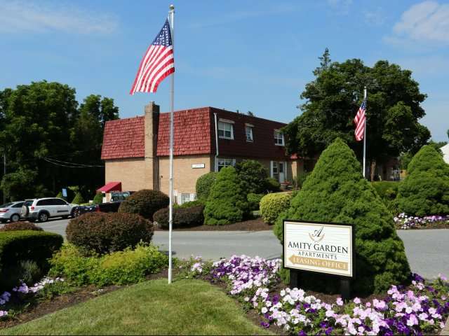 AMITY GARDEN APARTMENTS | LAKE DRIVE, 24C, Cedar House, Douglassville, PA 19518, USA | Phone: (610) 385-3071