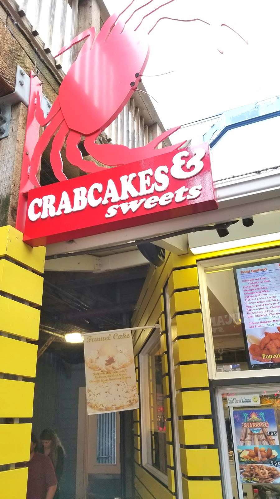 Crabcakes & Sweets | Beach St, San Francisco, CA 94133, USA | Phone: (415) 263-3526