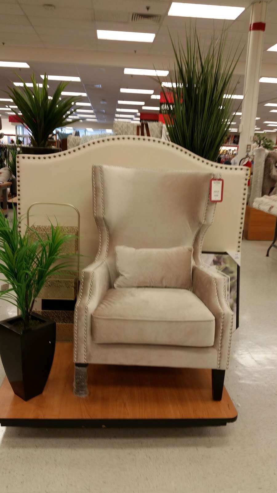 T.J. Maxx | 380 Lafayette Rd, Seabrook, NH 03874, USA | Phone: (603) 474-7444