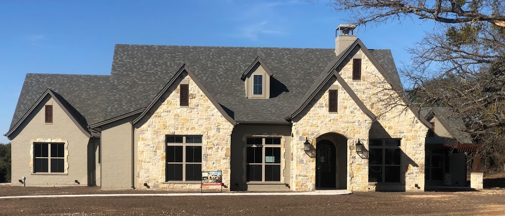 Clover Roofing | 279 W Hidden Creek Pkwy Suite 1301, Burleson, TX 76028, USA | Phone: (214) 864-9005